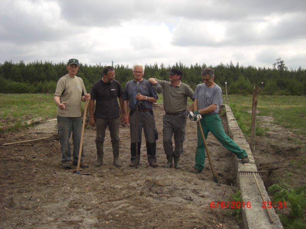 Partie de l'équipe de travaux